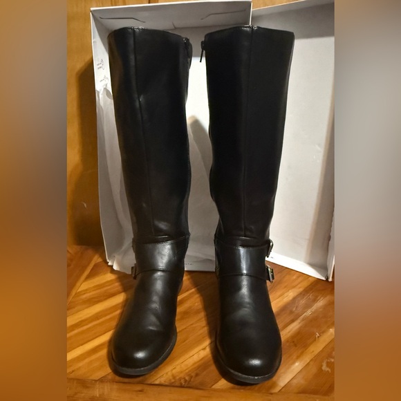 Women’s Knee High Black Leather Boots Size 10W - Picture 8 of 11